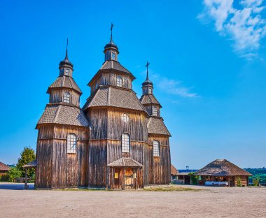Zaporizhian Sich scansen, Zaporizhzhia, Ukrayna 'nın avlusunda bulunan görkemli ahşap şefaat kilisesi.