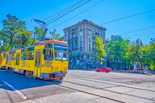 Dnipro Ucrânia Agosto 2021 Velho Bonde Estilo Retro Avenida Dmytro — Fotografia de Stock