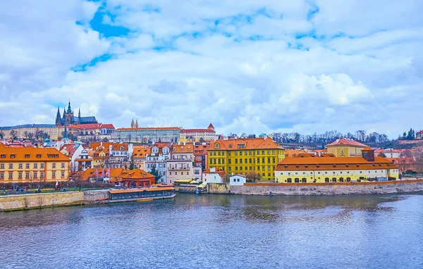 Historic District Mala Strana Faces Vltava River Gothic Vitus Cathedral — Stock Photo, Image