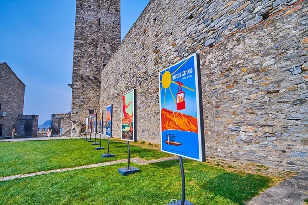 Bellinzona Switzerland March 2022 Walk Vintage Painted Postcards Courtyard Castelgrande — Stock Photo, Image