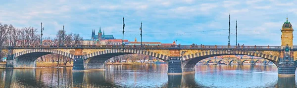 Panoráma Történelmi Boltíves Legion Bridge Moldva Folyó Kilátással Szent Vitus — Stock Fotó