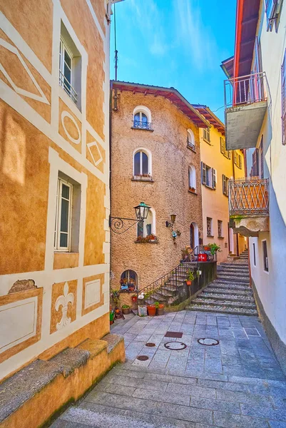 Walk Strecia Martinei Street Lined Old Townhouses Mansions Morcote Switzerland — Stockfoto