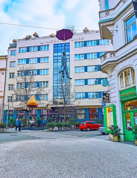 Prague Czech Republic March 2022 Sculpture Hanging Umbrella Man Slight — Stockfoto