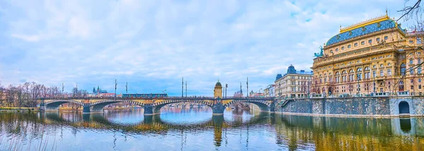 Prague Panorama Vltava River Legion Bridge National Theatre Vitus Cathedral — Stok fotoğraf