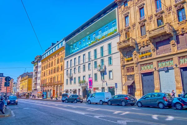 Milán Italia Abril 2022 Edificios Largo Calle Viale Monte Grappa — Foto de Stock