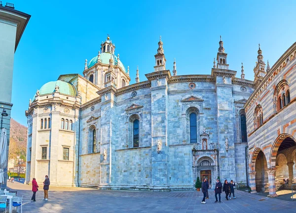 Santa Maria Assunta Katedrali Nin Anıtsal Panoraması Renkli Taş Broletto — Stok fotoğraf