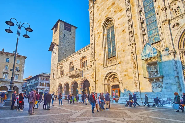 Como Itálie March 2022 Gotická Fasáda Katedrály Santa Maria Assunta — Stock fotografie