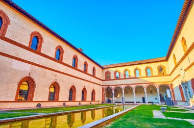 Corte Ducale of Sforza 's Castle Rönesans tarzında büyük ortaçağ mantığı ile, Milan, İtalya