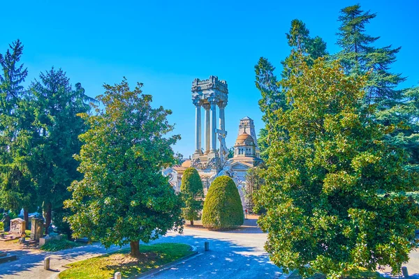 Funeral Shrines Trees Large Monumental Cemetery Milan Italy — Stock Photo, Image