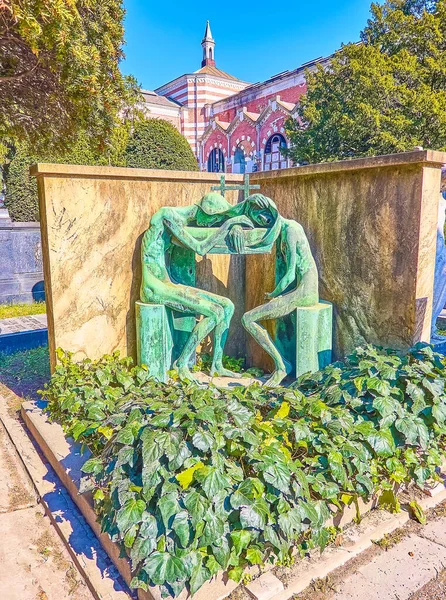 Milán Italia Abril 2022 Escultura Deportiva Sobre Tumba Cementerio Monumental — Foto de Stock