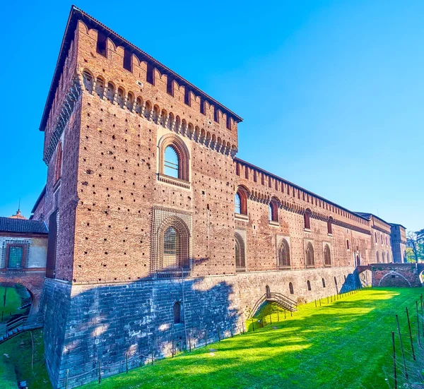 Torre Falconiera Tower Corner Sforza Castle Surrounding Dug Moat Milan — Stock Photo, Image