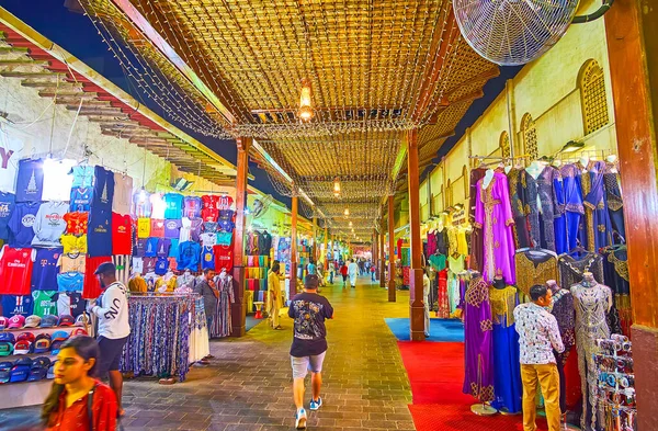 Dubai Uae March 2020 Garment Stalls Dubai Old Souk Market — Stock Photo, Image