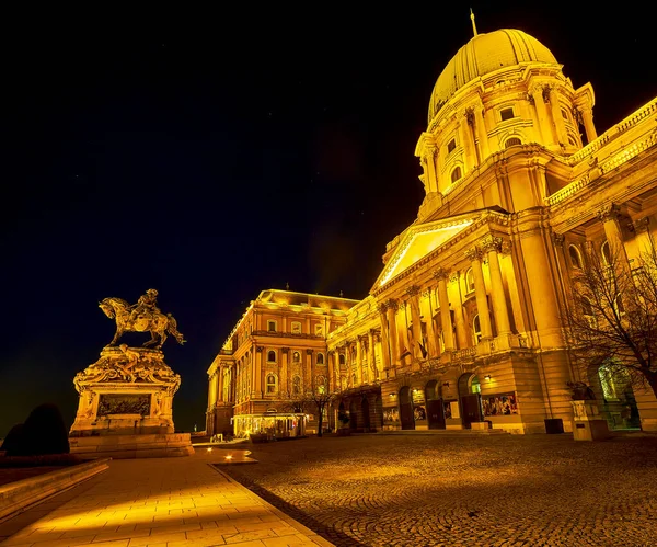 Budapest Ουγγαρια Φεβρουαριου 2022 Εξαιρετική Βεράντα Του Δούναβη Νύχτα Μεγάλο — Φωτογραφία Αρχείου