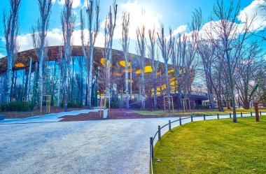 BUDAPEST, HUNGARY - 23 Şubat 2022: Macaristan Müzik Evi Fujimoto Sosuke tarafından yapılmış ve 23 Şubat 'ta Budapeşte, Macaristan' da bulunan modern bir binadır.