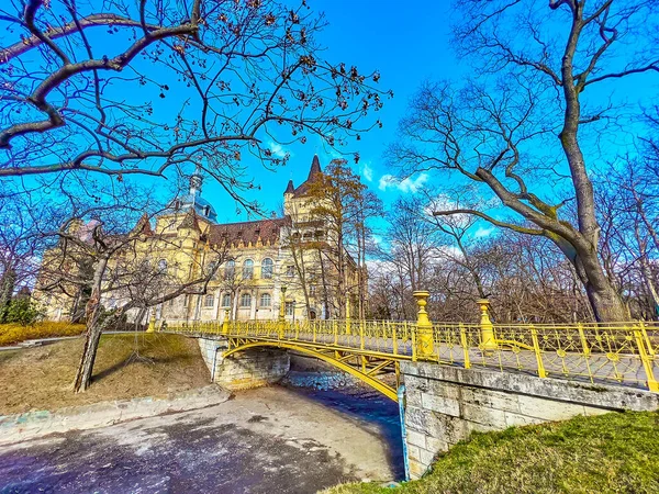 Fotogénico Castillo Vajdahunyad Uno Los Monumentos Más Populares Parte Pest —  Fotos de Stock