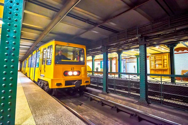 Budapest Hungría Febrero 2022 Línea Metro Más Antigua Europa Continental — Foto de Stock