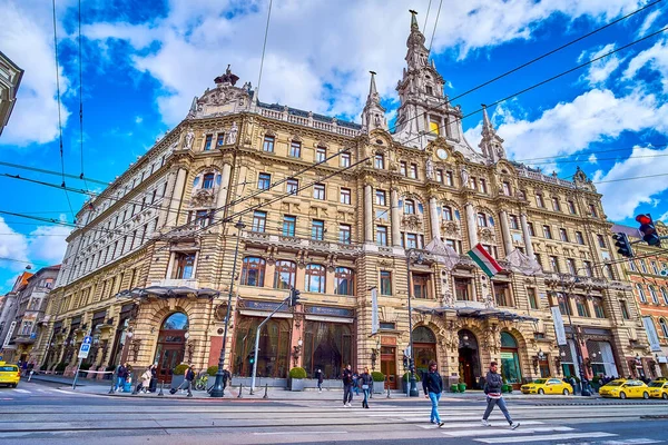Budapest Ουγγαρια Φεβρουαριου 2022 Μνημειώδης Πρόσοψη Του Παλατιού Της Νέας — Φωτογραφία Αρχείου