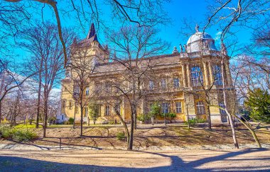 Macaristan, Budapeşte 'deki muhteşem Vajdahunyad Kalesi' nde dolaş