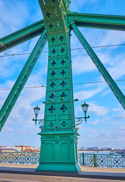 Szecessziós Szabadság Híd Faragott Fémrészletei Budapest — Stock Fotó