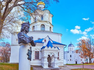 Hetman Ivan Mazepa Chernihiv Koleji, Borys ve Hlib Katedrali, Chernihiv Dytynets Parkı, Chernihiv, Ukrayna