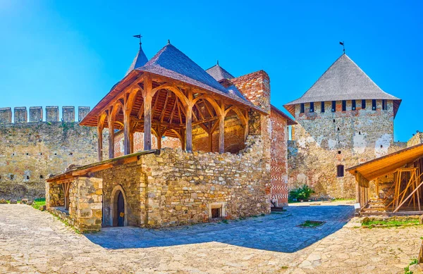 Open Veranda Wooden Roof Princely Palace Medieval Khotyn Fortress Ukraine — ストック写真