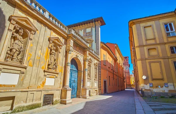 Facade Historical Renaissance Portal Statues Leading Palazzo Del Maino Pavia — Stock Photo, Image