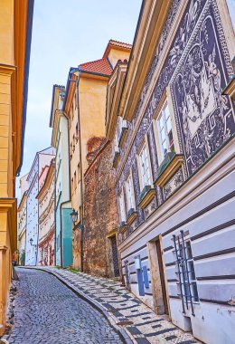 Tarihi evler ve ünlü freskli Kremlinin Evi (Kremlovsky Dum), Küçük Mahalle, Prag, Çek Cumhuriyeti
