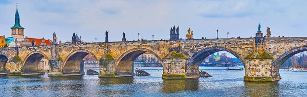 Panorama Stone Arches Charles Bridge Decorated Numerous Stone Statues Prague — Photo