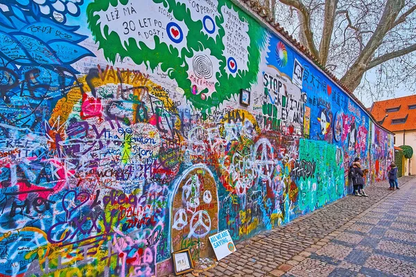 Prague Czech Republic March 2022 Lennon Wall Memorial Located Velkoprevorske — Fotografia de Stock