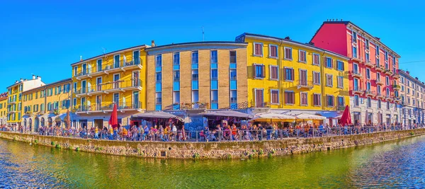 Milan Italy April 2022 Panorama Naviglio Grande Canal Crowds Colorful — Stock fotografie