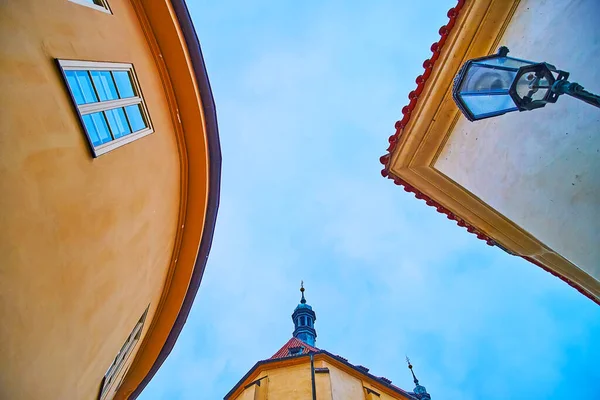 View Narrow Gap Historic Houses Old Town Prague Czech Republic — Stockfoto