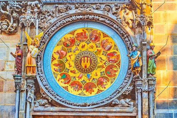 Середньовічні Скульптури Різьблення Багатому Астрономічному Годиннику Праги Орлодж Фресками Башті — стокове фото