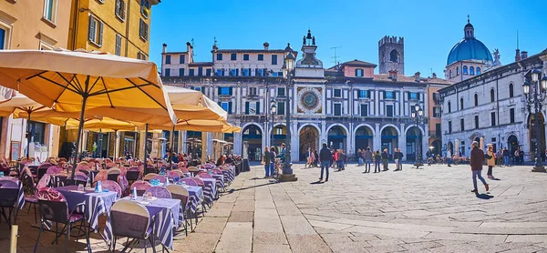 Brescia Italy April 2022 Outdoor Restaurants Richly Decorated Torre Dell — Stock fotografie