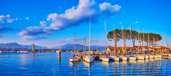 Evening Panorama Port Desenzano Del Garda Lake Garda Moored Yachts — Stockfoto