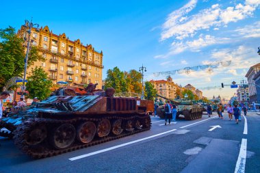 KYIV, UKRAINE - AUGUST 23, 2022: Khreshchatyk avenue and destroyed Russian military vehicles, on August 24 in Kyiv, Ukraine