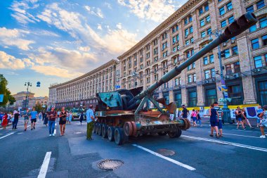 KYIV, UKRAINE - AUGUST 23, 2022: Khreshchatyk Avenue, exhibition of destroyed Russian military vehicles, on August 23 in Kyiv, Ukraine
