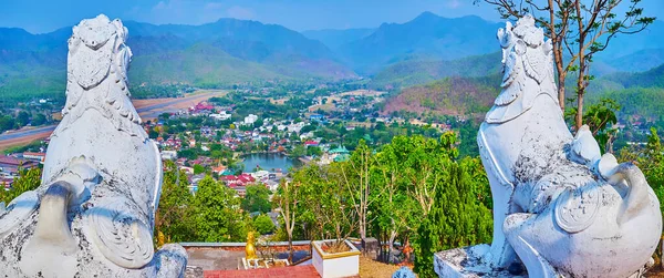 Panoramic View Chinthe Singha Lions Wat Phrathat Doi Kong Temple — Stock Photo, Image