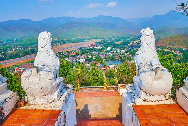 Vintage Statues White Chinthe Singha Lions Both Sides Staircase Wat — Stock Photo, Image
