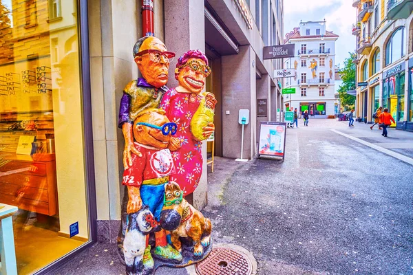 Lucerne Suiza Marzo 2022 Escultura Escénica Moderna Familia Con Niños —  Fotos de Stock