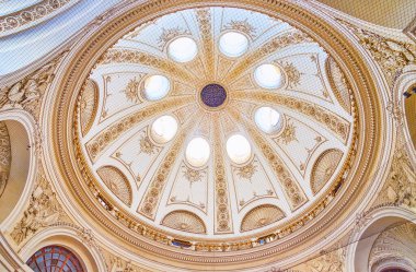 Hofburg Sarayı, Viyana, Avusturya 'nın Michaelertor (Michael' ın Kapısı) kubbesi