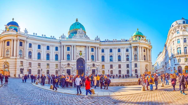 Wiedeń Austria Luty 2019 Panorama Michaelerplatz Skrzydła Michała Pałacu Hofburskiego — Zdjęcie stockowe