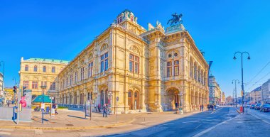 VIENNA, AUSTRIA - 17 Şubat 2019: Viyana Devlet Operası ve Ringstrasse Bulvarı 'nın yan görüntüsü, 17 Şubat' ta Viyana, Avusturya
