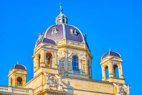 Die Kuppel Des Wiener Naturhistorischen Museums Maria Theresien Platz Österreich — Stockfoto
