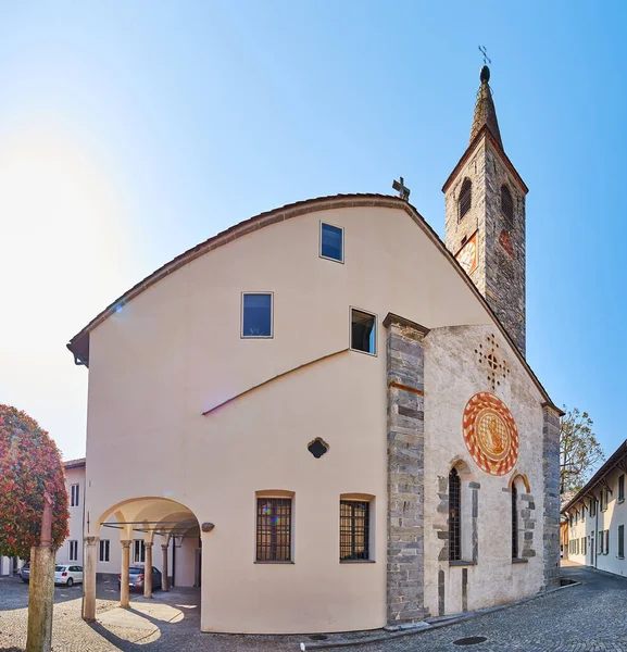 Esterno Della Chiesa Medievale Santa Maria Della Misericordia Con Affresco — Foto Stock