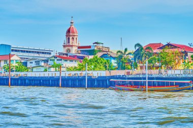 Bangkok, Tayland 'daki Chao Phraya Nehri kıyısındaki Santa Cruz Katolik Kilisesi