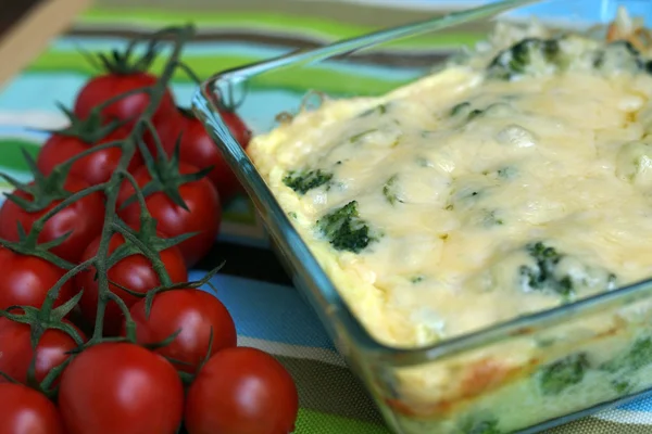 Broccoli casserole with cheese — Stock Photo, Image