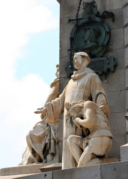 Statue (fray bernat de boïl) an der Säulenstatue in b — Stockfoto