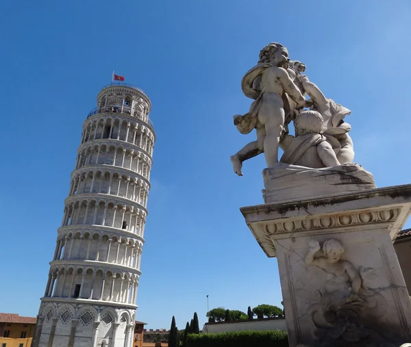 Torre inclinada de Pisa, Italia Imágenes de stock libres de derechos