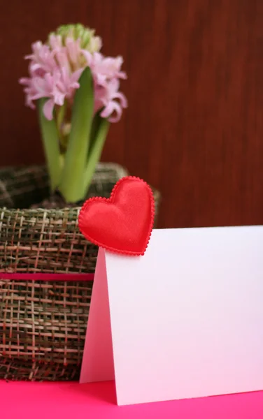 Tarjeta de mensaje de corazón enfoque suave — Foto de Stock