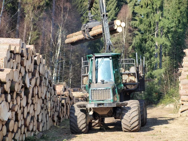 Maskin för trä transport — Stockfoto